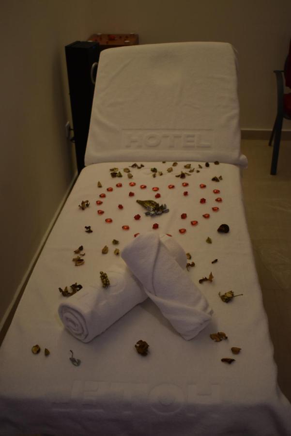 Hotel Zlatni Bor Sokolac  Kültér fotó