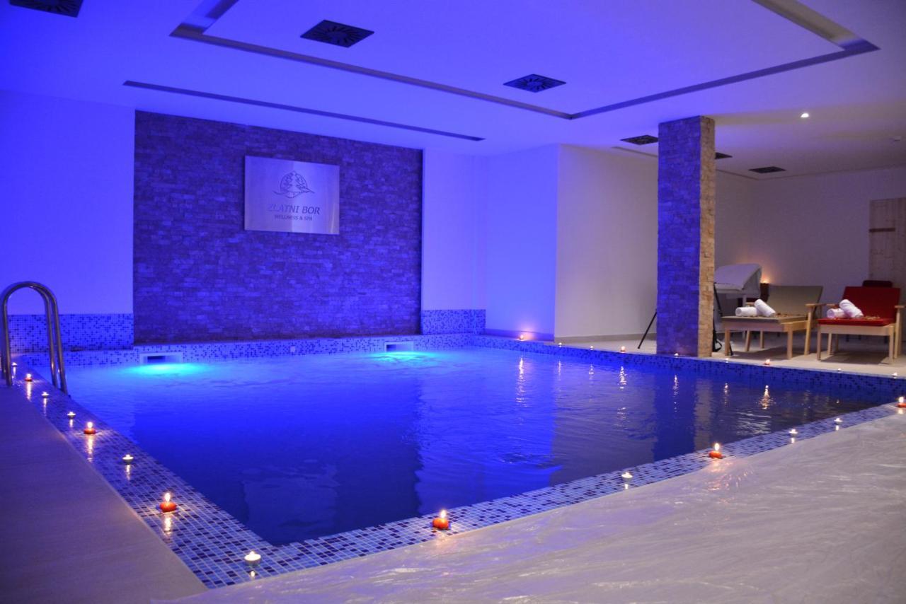 Hotel Zlatni Bor Sokolac  Kültér fotó